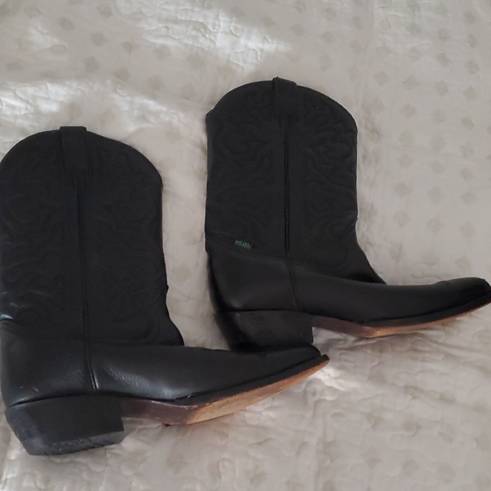 Establo Black Western Leather Boots. Size 7 1/2 for Men  OR 9 1/2 for Women